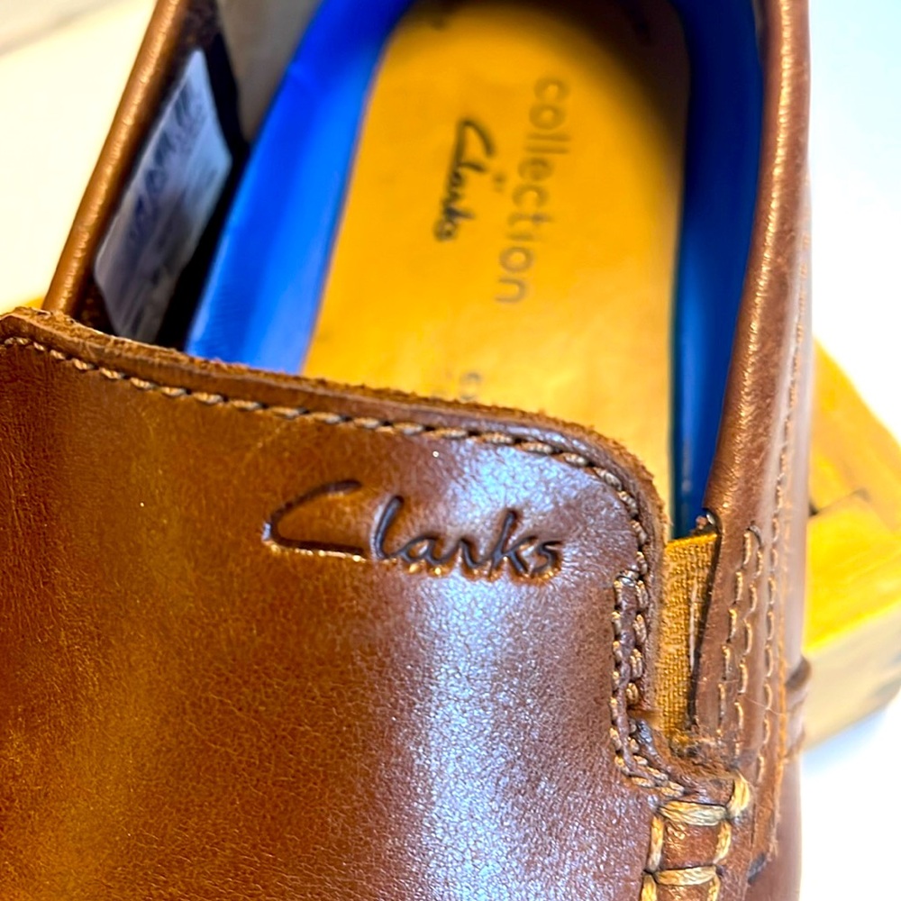Clarks Extreme Comfort Slide-On Loafers: S-6.5 - Picture 8 of 8